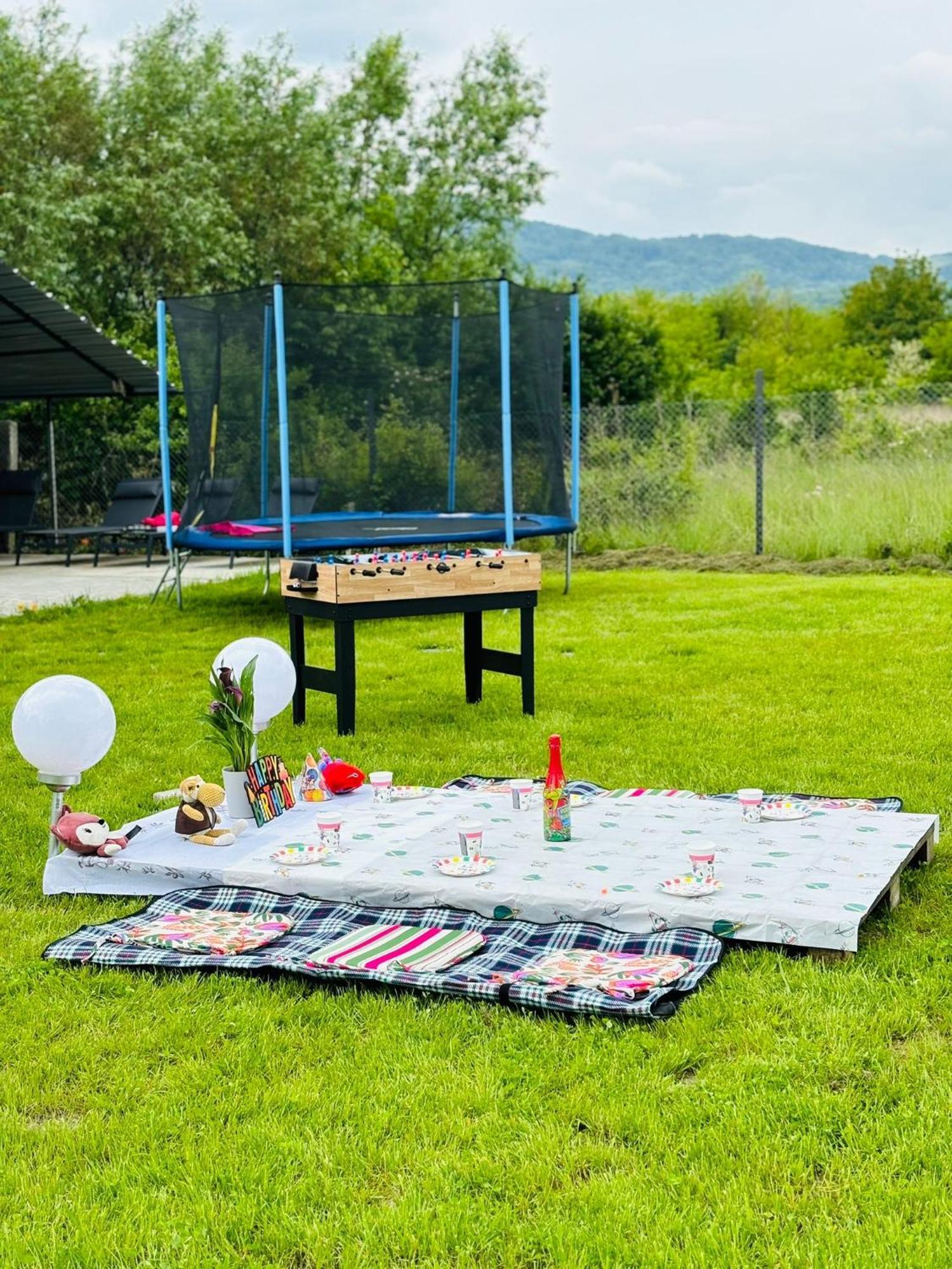 Sun Garden Glamping Domes Hotel Călimăneşti Exterior foto