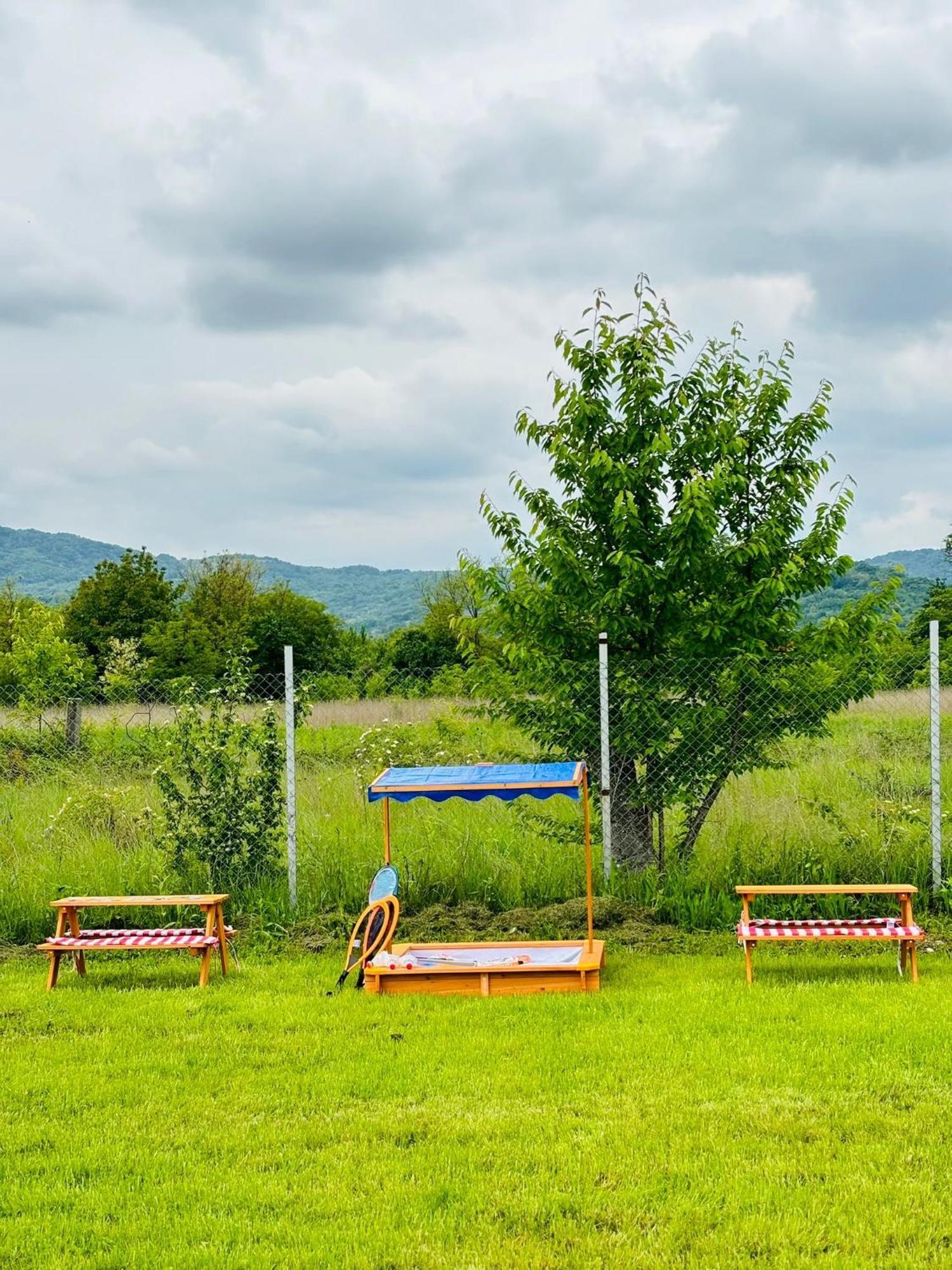 Sun Garden Glamping Domes Hotel Călimăneşti Exterior foto